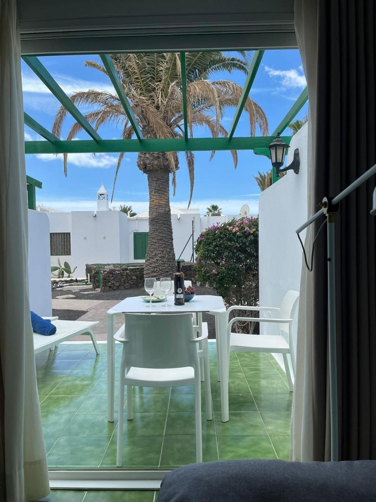 Bungalow Buganvilla Tías Esterno foto