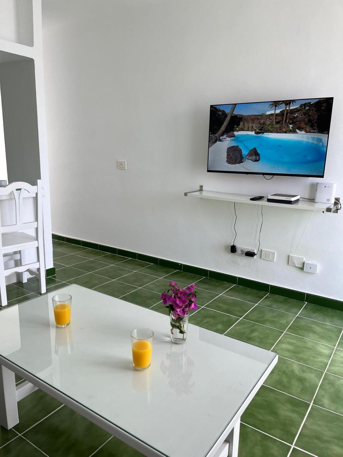 Bungalow Buganvilla Tías Esterno foto